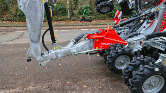 Volmer Engineering Strip till Culex mit Arm in Transportstellung