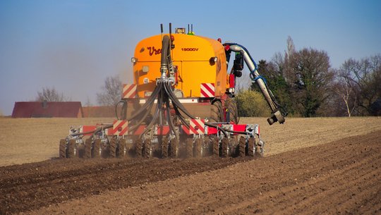 Volmer Engineering Gülle Strip Till Gerät Standard 8 reihig 75 cm Reihenabstand 